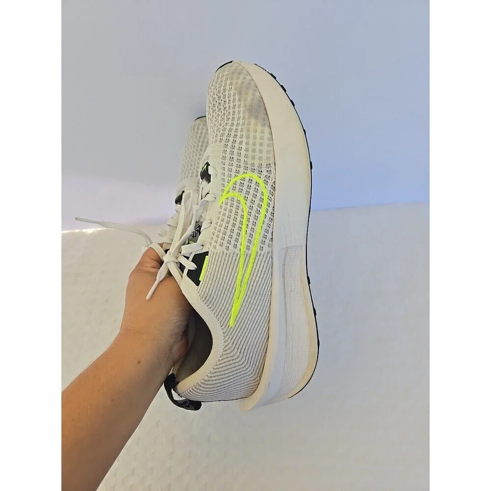 Nike Interact Run White Wolf Grey Black Volt Mens Size 11.5